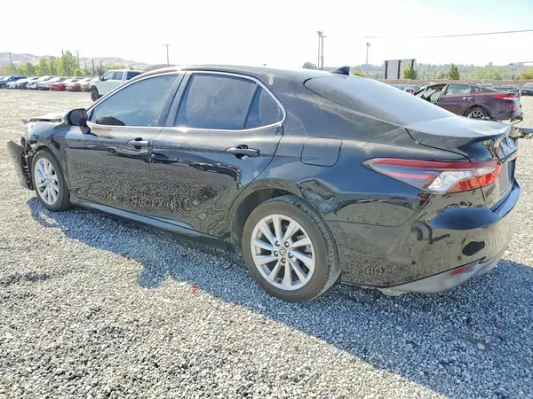 4T1C11AK2NU498892 2022 TOYOTA CAMRY - Image 2