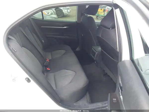 4T1C11AK2NU621557 2022 TOYOTA CAMRY - Image 8
