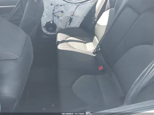 4T1C11AK2NU626001 2022 TOYOTA CAMRY - Image 8