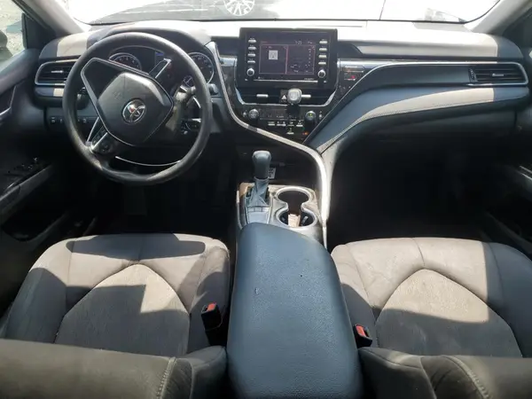 4T1C11AK2NU643073 2022 TOYOTA CAMRY - Image 8