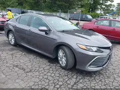 4T1C11AK2NU652064 2022 TOYOTA CAMRY