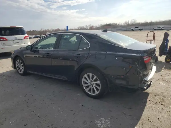 4T1C11AK2NU653800 2022 TOYOTA CAMRY - Image 2