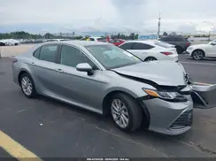 4T1C11AK2NU655708 2022 TOYOTA CAMRY