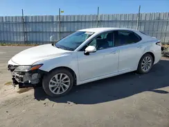 4T1C11AK2NU664697 2022 TOYOTA CAMRY