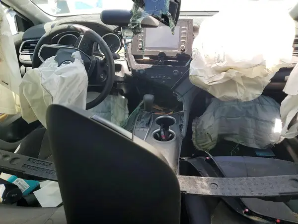 4T1C11AK2NU665834 2022 TOYOTA CAMRY - Image 8