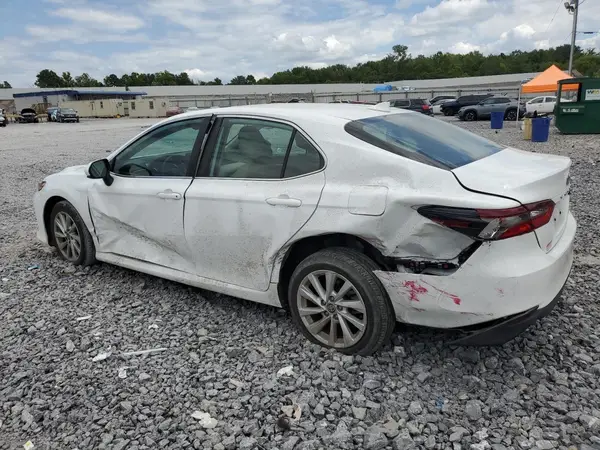 4T1C11AK2NU668796 2022 TOYOTA CAMRY - Image 2