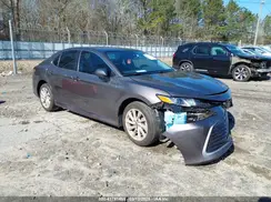 4T1C11AK2NU675215 2022 TOYOTA CAMRY