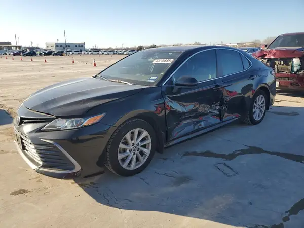4T1C11AK2NU677840 2022 TOYOTA CAMRY - Image 1