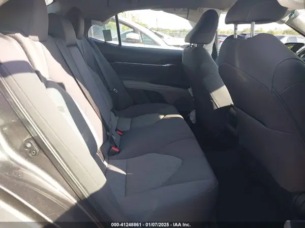 4T1C11AK2NU679555 2022 TOYOTA CAMRY - Image 8