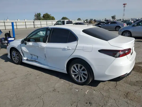 4T1C11AK2NU690507 2022 TOYOTA CAMRY - Image 2