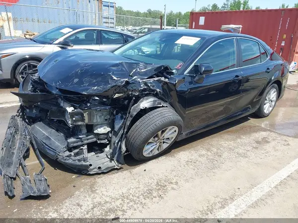 4T1C11AK2PU104360 2023 TOYOTA CAMRY - Image 2