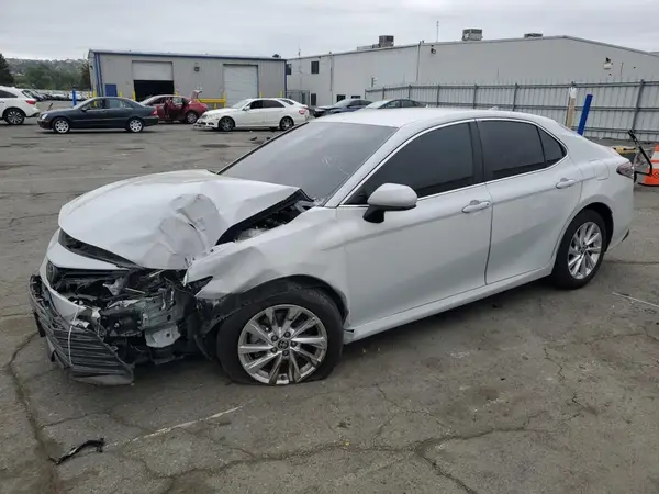 4T1C11AK2PU105752 2023 TOYOTA CAMRY - Image 1