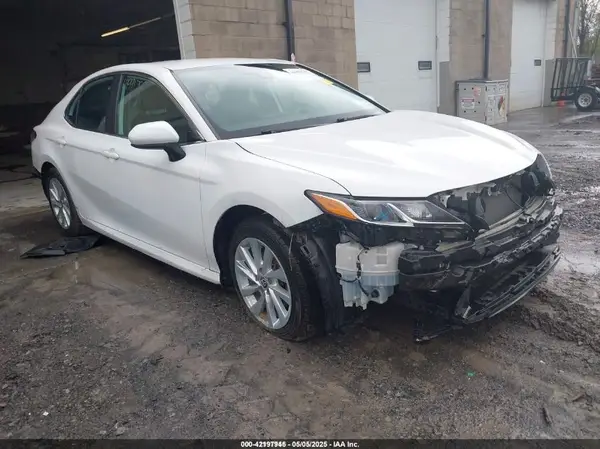 4T1C11AK2PU106450 2023 TOYOTA CAMRY - Image 1