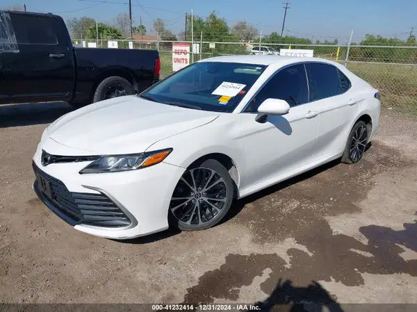4T1C11AK2PU122566 2023 TOYOTA CAMRY - Image 2