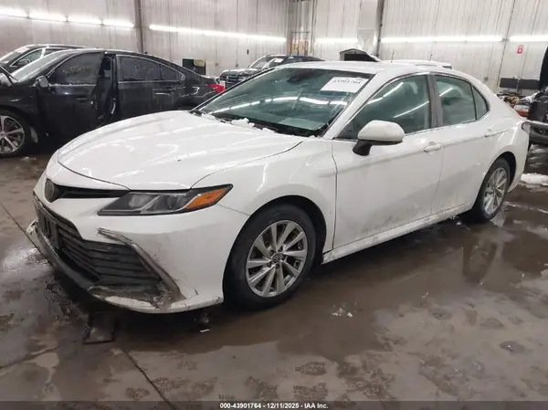 4T1C11AK2PU187014 2023 TOYOTA CAMRY - Image 2