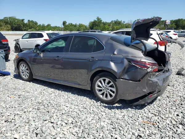 4T1C11AK2PU724318 2023 TOYOTA CAMRY - Image 2