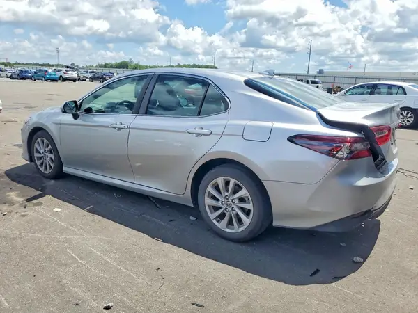 4T1C11AK2PU725811 2023 TOYOTA CAMRY - Image 2