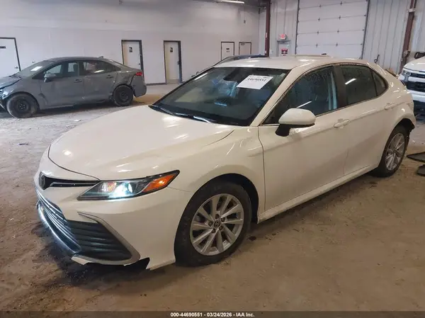 4T1C11AK2PU758842 2023 TOYOTA CAMRY - Image 2