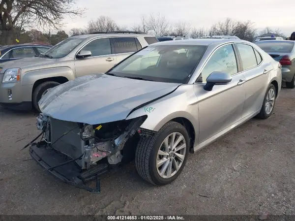 4T1C11AK2PU760817 2023 TOYOTA CAMRY - Image 2