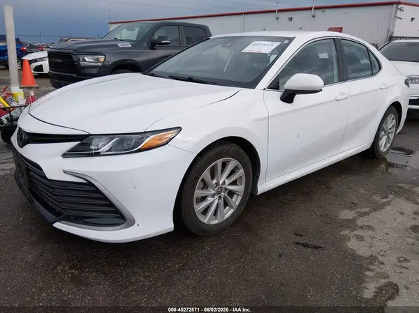 4T1C11AK2PU770568 2023 TOYOTA CAMRY - Image 2