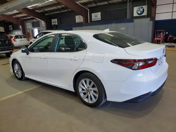 4T1C11AK2PU799634 2023 TOYOTA CAMRY - Image 2