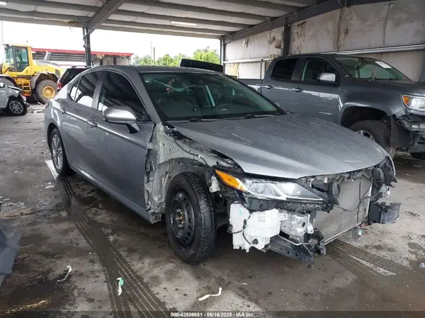 4T1C11AK2PU814214 2023 TOYOTA CAMRY - Image 1