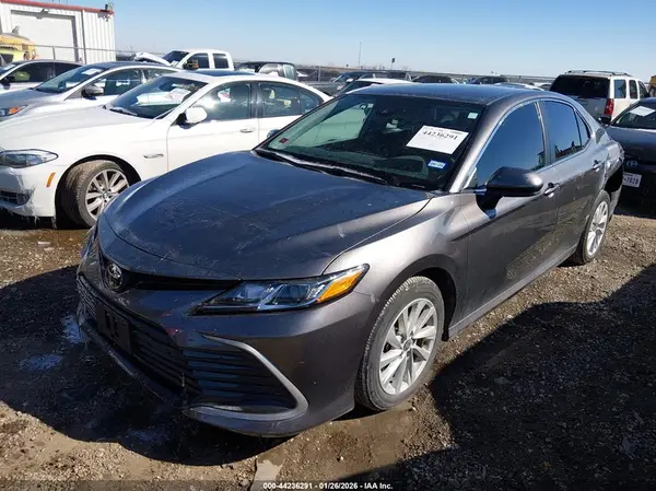 4T1C11AK2PU828114 2023 TOYOTA CAMRY - Image 2