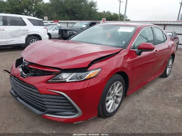 4T1C11AK2RU189218 2024 TOYOTA CAMRY - Image 2