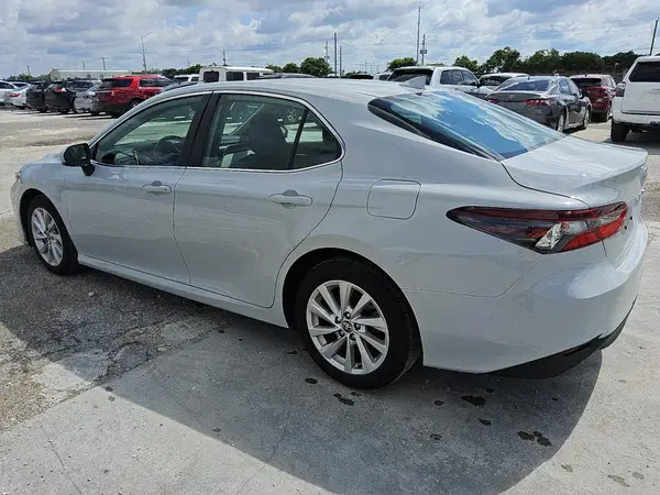 4T1C11AK2RU205112 2024 TOYOTA CAMRY - Image 2