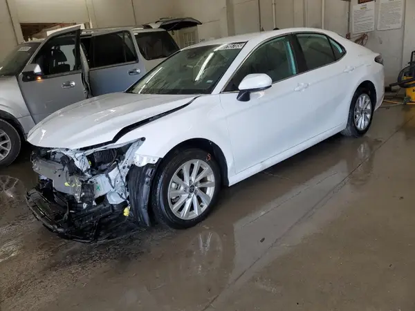 4T1C11AK2RU211279 2024 TOYOTA CAMRY - Image 1