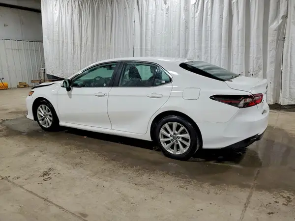 4T1C11AK2RU222220 2024 TOYOTA CAMRY - Image 2