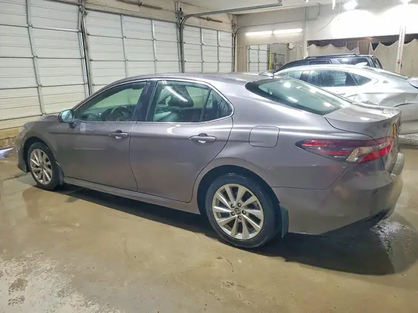 4T1C11AK2RU252883 2024 TOYOTA CAMRY - Image 2