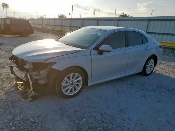 4T1C11AK2RU256576 2024 TOYOTA CAMRY - Image 1