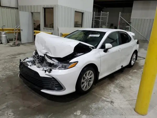 4T1C11AK2RU844848 2024 TOYOTA CAMRY - Image 1
