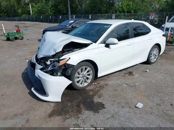 4T1C11AK2RU848950 2024 TOYOTA CAMRY - Image 2