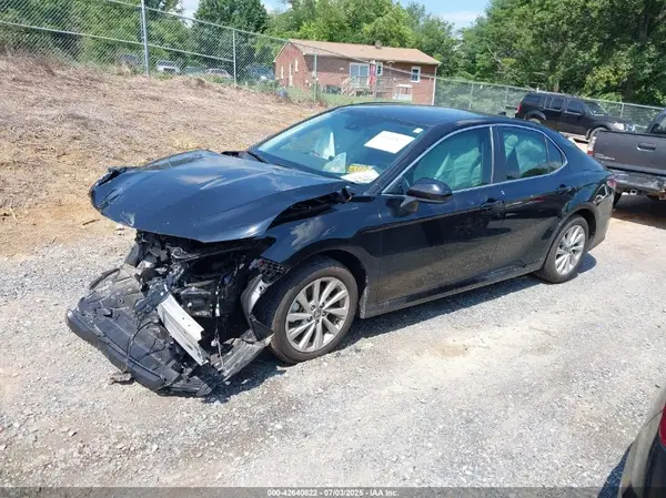 4T1C11AK2RU850830 2024 TOYOTA CAMRY - Image 2