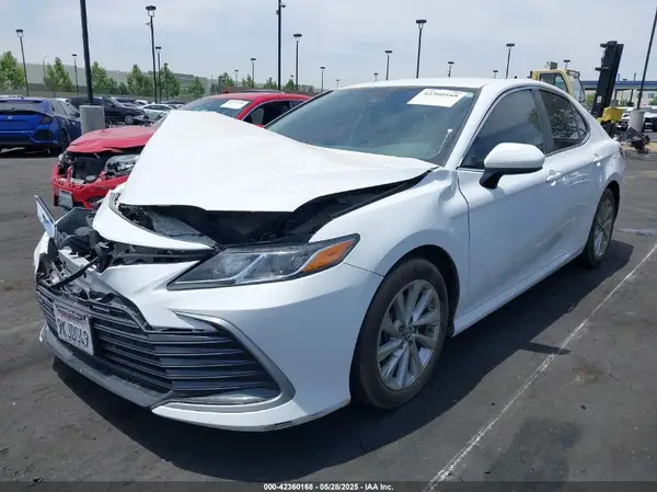 4T1C11AK2RU857633 2024 TOYOTA CAMRY - Image 2