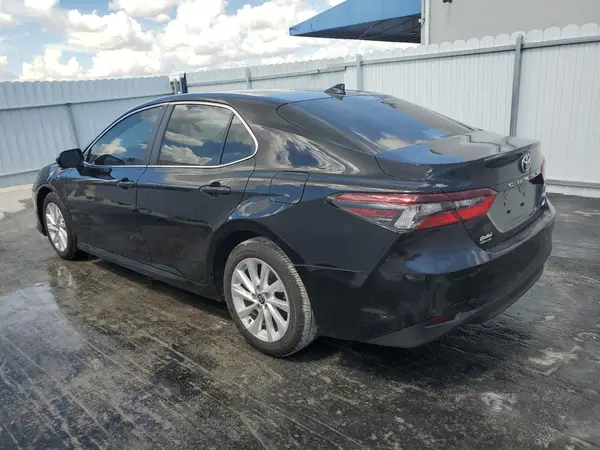 4T1C11AK2RU865747 2024 TOYOTA CAMRY - Image 2