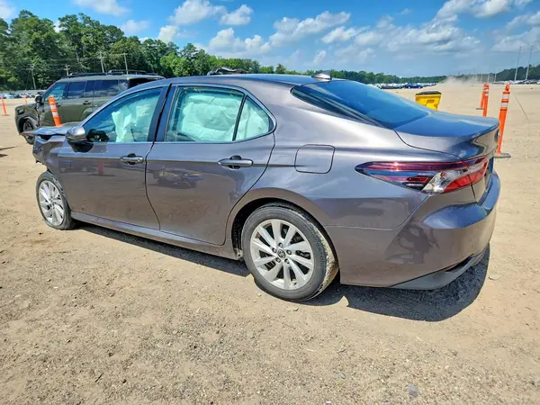 4T1C11AK2RU868695 2024 TOYOTA CAMRY - Image 2