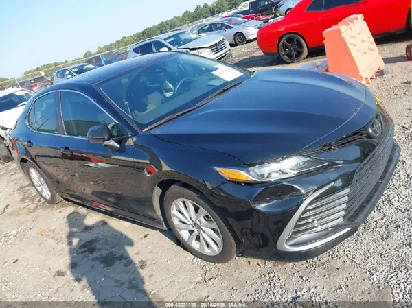 4T1C11AK2RU871726 2024 TOYOTA CAMRY - Image 1