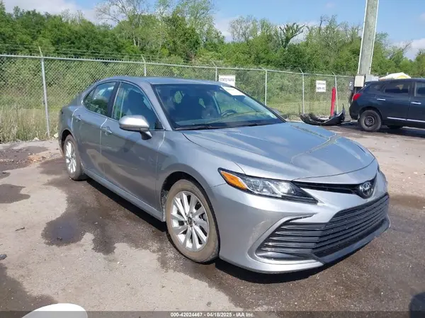 4T1C11AK2RU872620 2024 TOYOTA CAMRY - Image 1