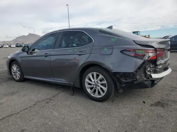 4T1C11AK2RU879230 2024 TOYOTA CAMRY - Image 2