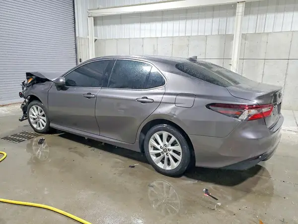 4T1C11AK2RU880376 2024 TOYOTA CAMRY - Image 2