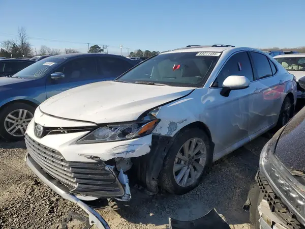 4T1C11AK2RU905275 2024 TOYOTA CAMRY - Image 1