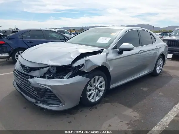 4T1C11AK2RU915580 2024 TOYOTA CAMRY - Image 2