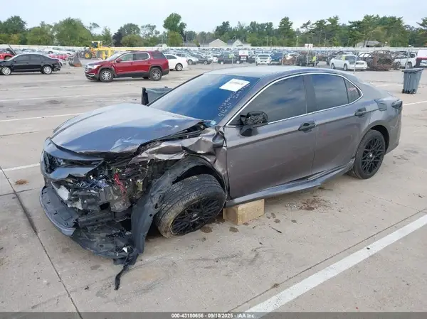4T1C11AK3LU343801 2020 TOYOTA CAMRY - Image 2
