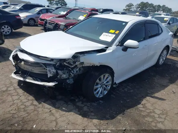 4T1C11AK3LU348822 2020 TOYOTA CAMRY - Image 2