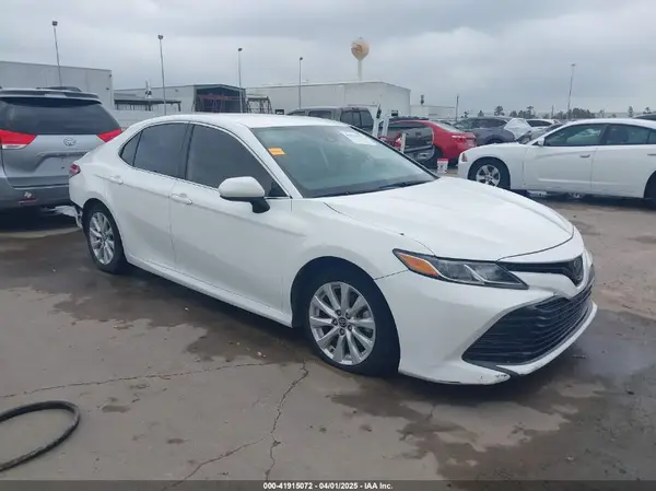 4T1C11AK3LU361294 2020 TOYOTA CAMRY - Image 1