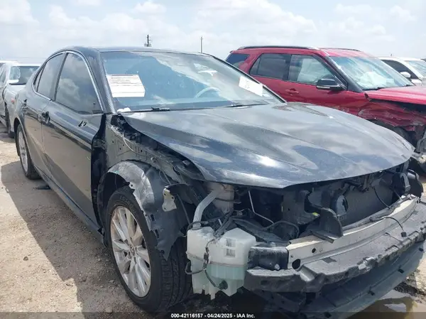 4T1C11AK3LU364728 2020 TOYOTA CAMRY - Image 1