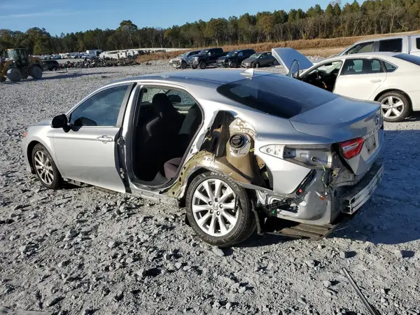 4T1C11AK3LU365572 2020 TOYOTA CAMRY - Image 2